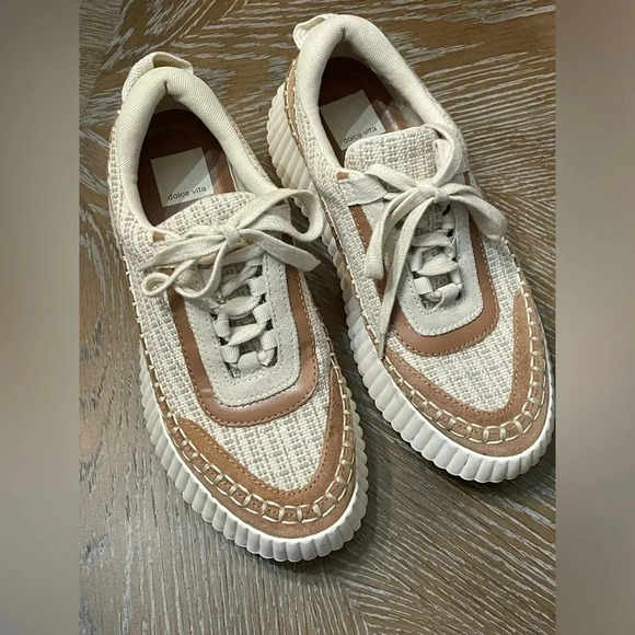 ✨ Dolce Vita Dolen Sneakers Size 7 - Picture 10 of 14